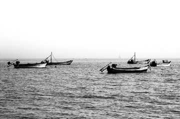 渔业捕捞黑白摄影