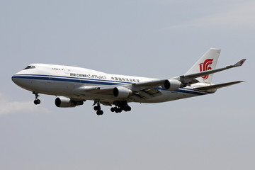 中国国际货运航空公司飞机降落
