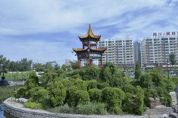 水中亭阁风景