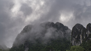 水墨山水画