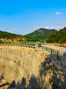 拦住湾水库