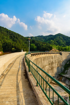 拦住湾水库大坝