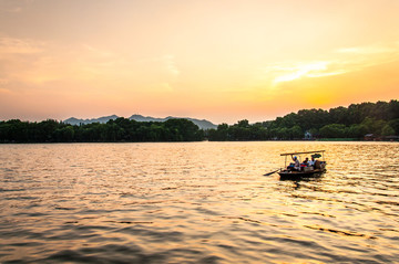 西湖夕阳