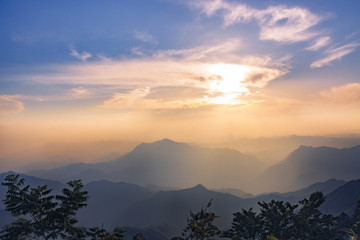 高山日出