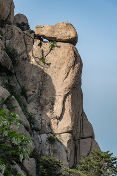 崂山悬石