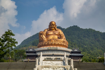 浙江宁波奉化雪窦寺露天弥勒大佛