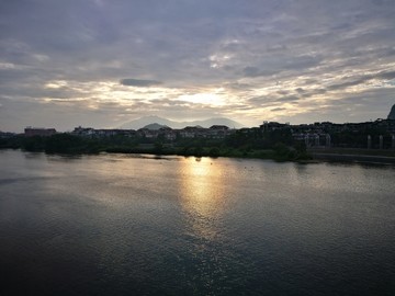 漓江的清晨