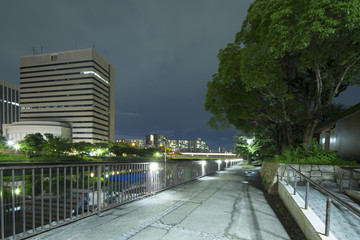 滨河夜景