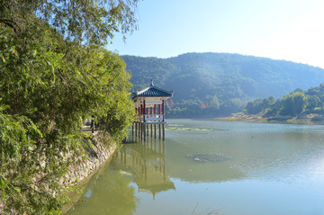 九鲤湖