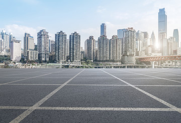 城市道路沥青路面和重庆建筑景观