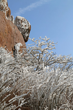 山东青岛冬季崂山巨峰风光