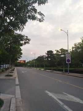 城市道路路灯