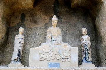 麦积山石窟佛像