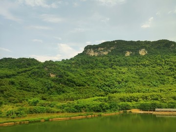 山脉高山