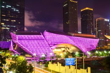 深圳当代艺术馆夜景