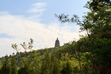 山西洪洞广胜寺飞虹塔远景