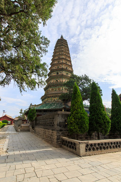 山西洪洞广胜寺飞虹塔