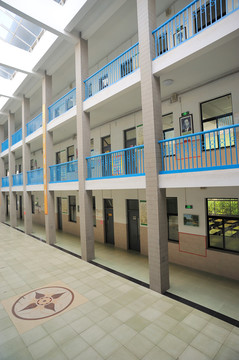中学教学楼