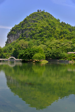 桂林穿山