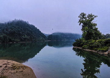 秋浦河风光