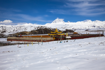 川西塔公寺雪景