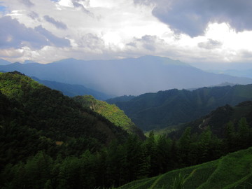 高山彩虹