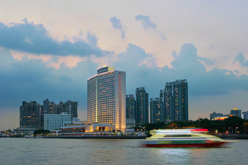 白天鹅宾馆夜景