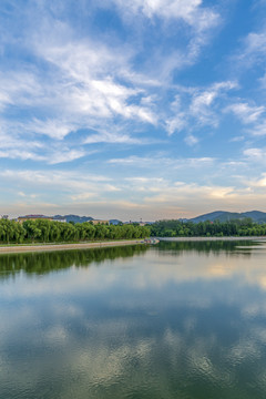 青州南阳湖碧水蓝天风景