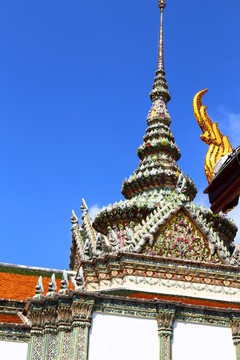 泰式建筑尖塔