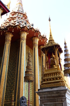 泰式建筑尖塔