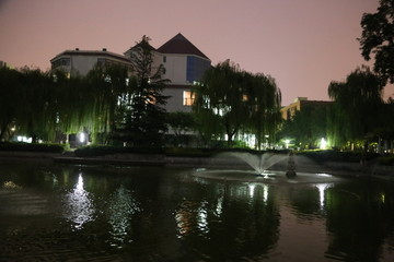 北京交通大学图书馆夜景