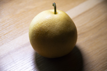 一个梨