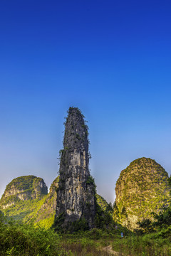 广西钟山十里画廊蜡烛山风景高清