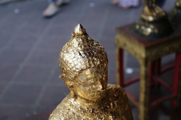 泰国贴金佛像