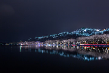 杭州西湖雪后夜景