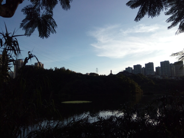 重庆彩云湖暮色风景