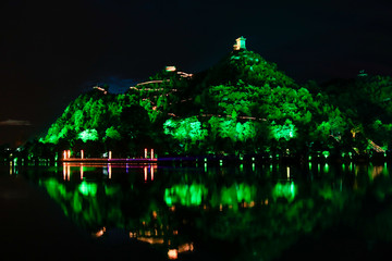 安顺虹山湖公园夜景