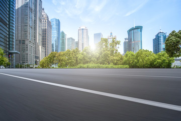 城市道路和上海陆家嘴建筑群