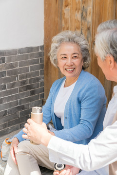 老年夫妻旅游