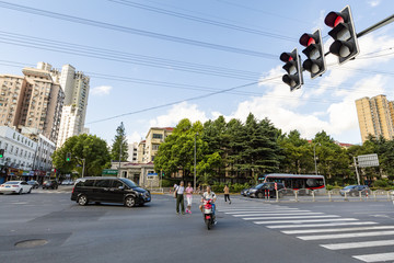 长宁区天山路街景