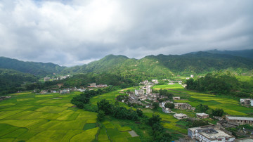 陆川县