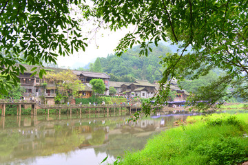 柳江古镇亲水古栈道