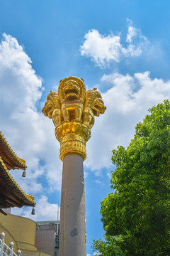 上海静安寺雕塑