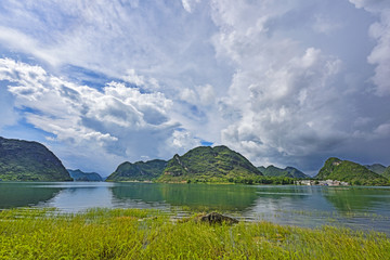 山水倒影