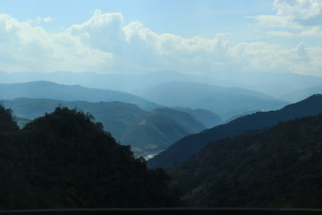 云南高山远山