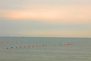 日出海浪