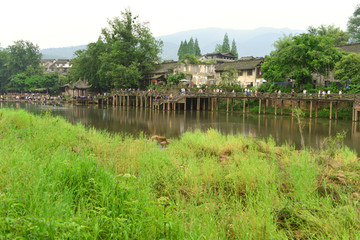 柳江古镇亲水古栈道