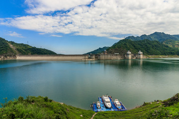 紫坪铺水库风光