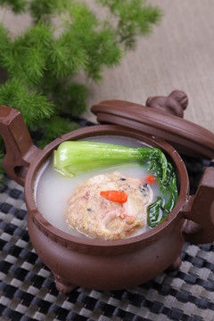 燉丸子