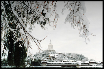 北海公园之冬雪